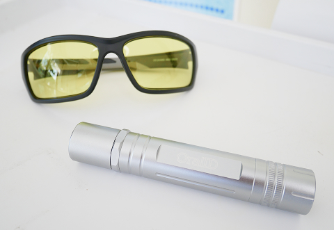 口腔内蛍光観察装置